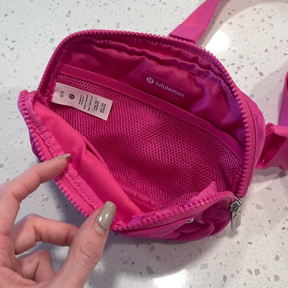 Lululemon 3-Pack Pink Belt Bags!🩷 - Picture 9 of 9